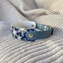 Collier chien biothane UV bleu foncé flocons | Laiton résistant